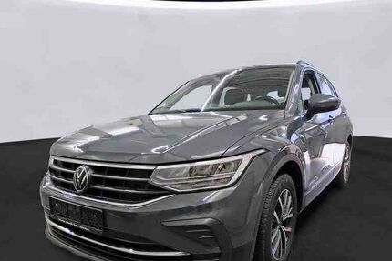 VW Tiguan 77.263 km 25.990 &euro; Braunschweig Wenden 38110