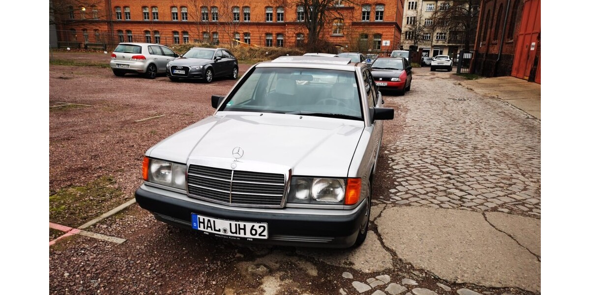 Mercedes-Benz 190 214.000 km 8.000 &euro; Halle 33790