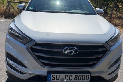 Hyundai TUCSON 298.000 km 9.950 &euro; Bonn 53119