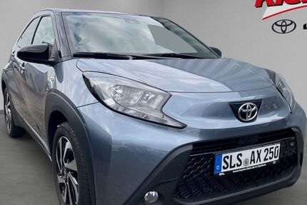 Toyota Aygo (X) 2.150 km 18.277 € Saarlouis 66740