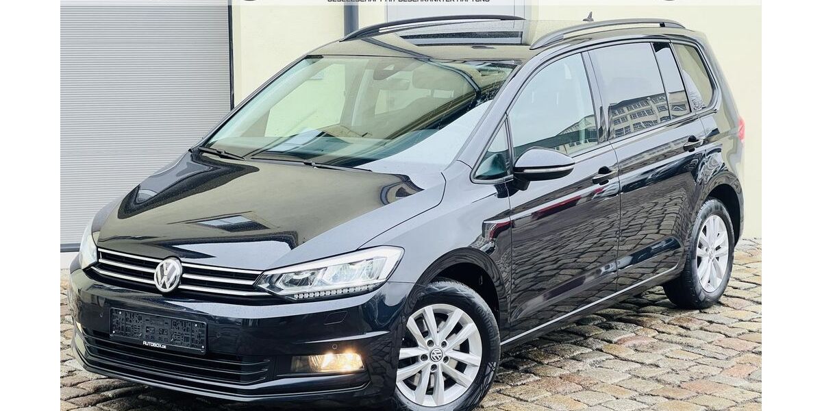 VW Touran 124.730 km 19.490 &euro; Dresden 01257