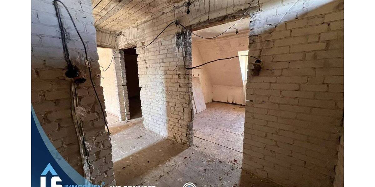 Doppelhaushälfte Tangermünde - 5 Zimmer, 141 m&sup2;, 84.000&euro; | Angebot:26308502