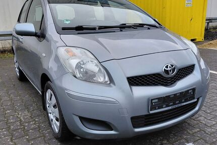 Toyota Yaris 155.730 km 3.499 &euro; Cölbe 35091