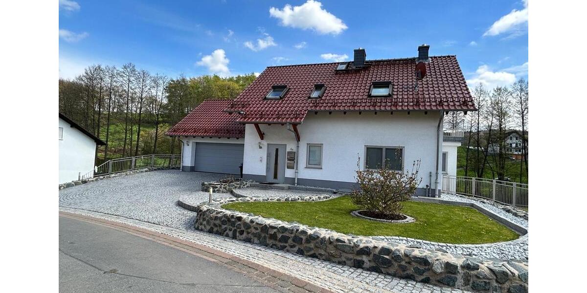 Freistehendes Einfamilienhaus mit Garten ab sofort zu vermieten 6 zimmer