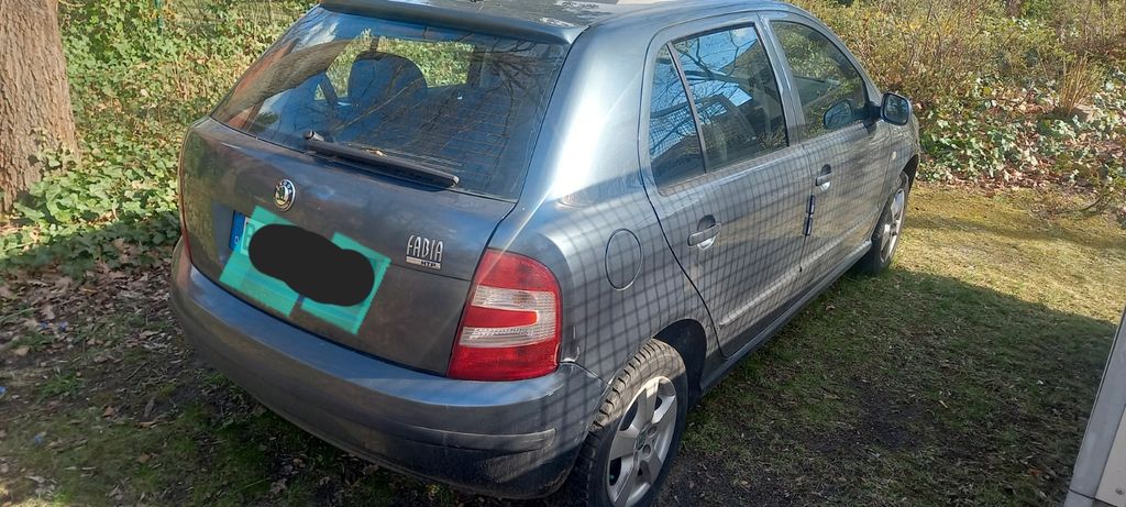 Skoda Fabia 197.765 km 599 &euro; Berlin 10439