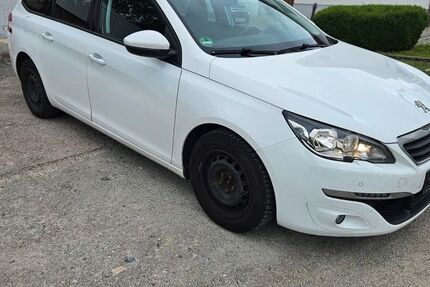 Peugeot 308 139.500 km 3.900 &euro; Bad sulza 99518