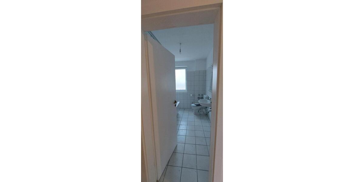 Erdgeschoßwohnung Bad Gandersheim - 4 Zimmer, 99 m&sup2;, 950&euro; | Angebot:26233682