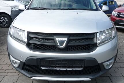 Dacia Sandero 107.000 km 5.799 &euro; Trappenkamp 24610
