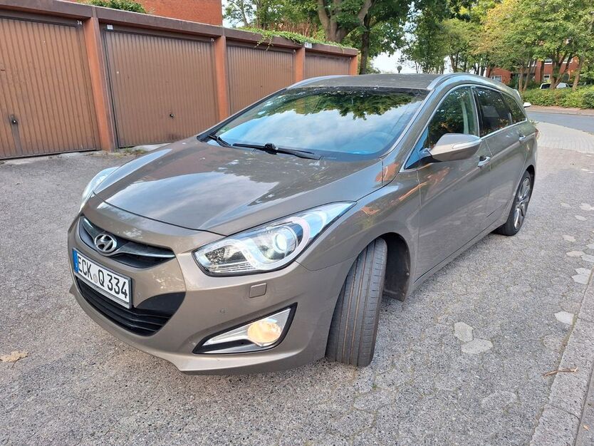 Hyundai i40 180.000 km 7.500 € Eckernförde 24340