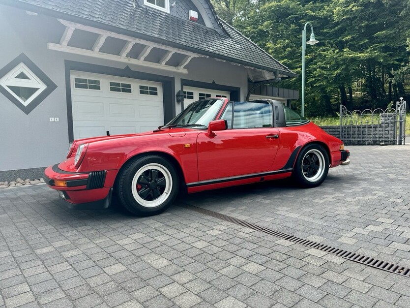 Porsche 911 Targa 181.000 km 89.911 € Dreisbach 56472