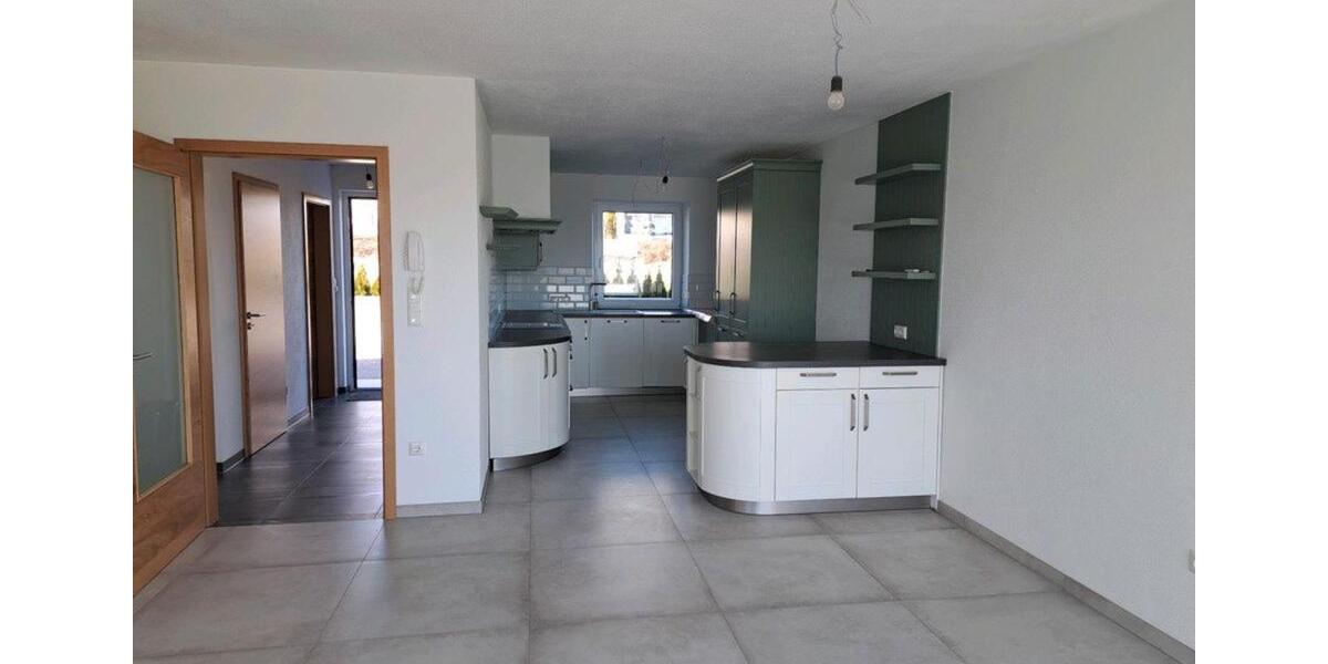 Einfamilienhaus Burghausen - 5 Zimmer, 181 m&sup2;, 679.000&euro; | Angebot:25592775