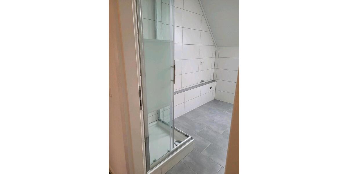 Dachgeschoßwohnung Rheinzabern - 3 Zimmer, 75 m&sup2;, 1.100&euro; | Angebot:26287098