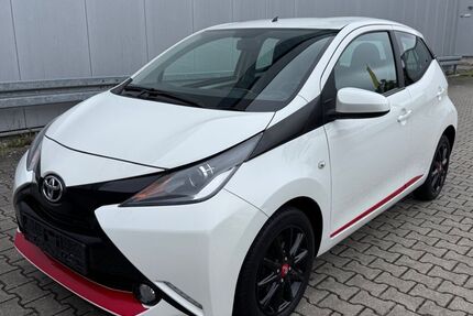 Toyota Aygo (X) 82.000 km 9.450 € Backnang 71522