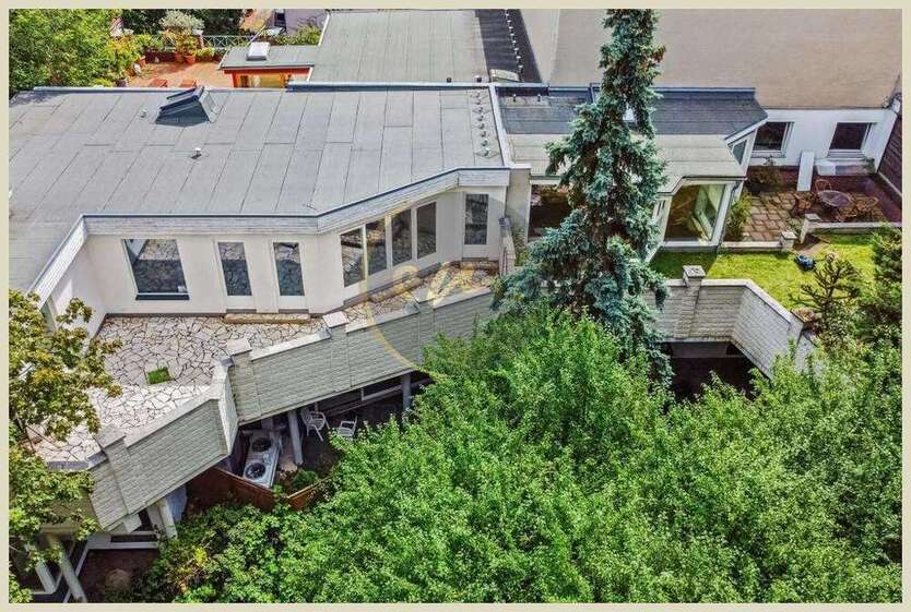 Haus zum Kaufen in Berlin 2.180.500 € 295.71 m²