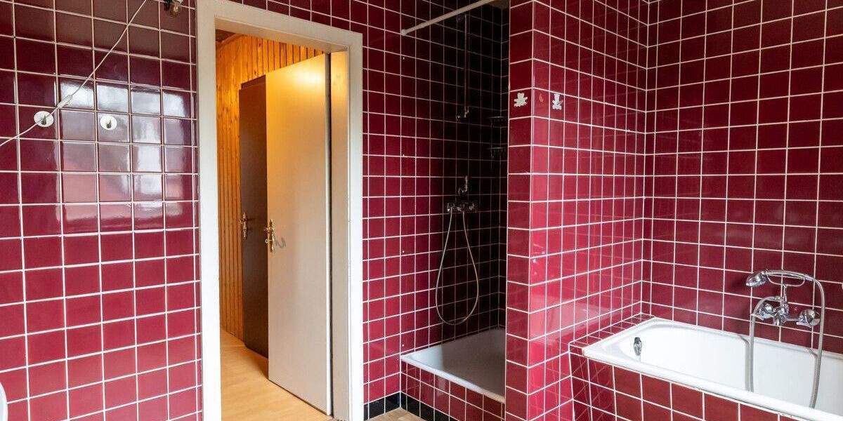 Mehrfamilienhaus, Wohnhaus Delmenhorst Iprump/Varrelgraben - 7 Zimmer, 286 m&sup2;, 333.000&euro; | Angebot:23960321