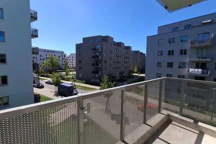 Wohnung Berlin Hellersdorf - 4 Zimmer, 81 m&sup2;, 1.214&euro; | Angebot:27201097