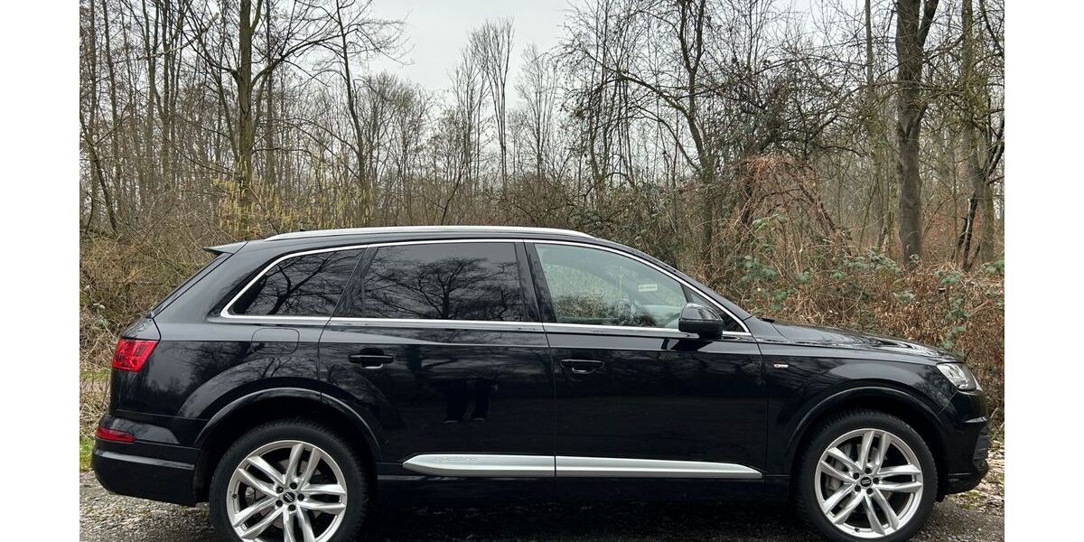Audi Q7 99.000 km 39.900 &euro; Düsseldorf 40627