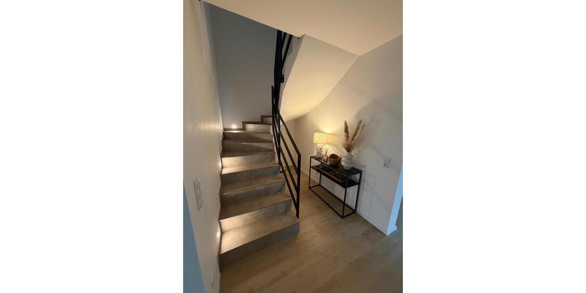 Doppelhaushälfte Lengede - 5 Zimmer, 140 m&sup2;, 1.600&euro; | Angebot:26329962