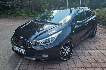 Kia ceed / Ceed 133.000 km 5.700 &euro; Dahn 66994