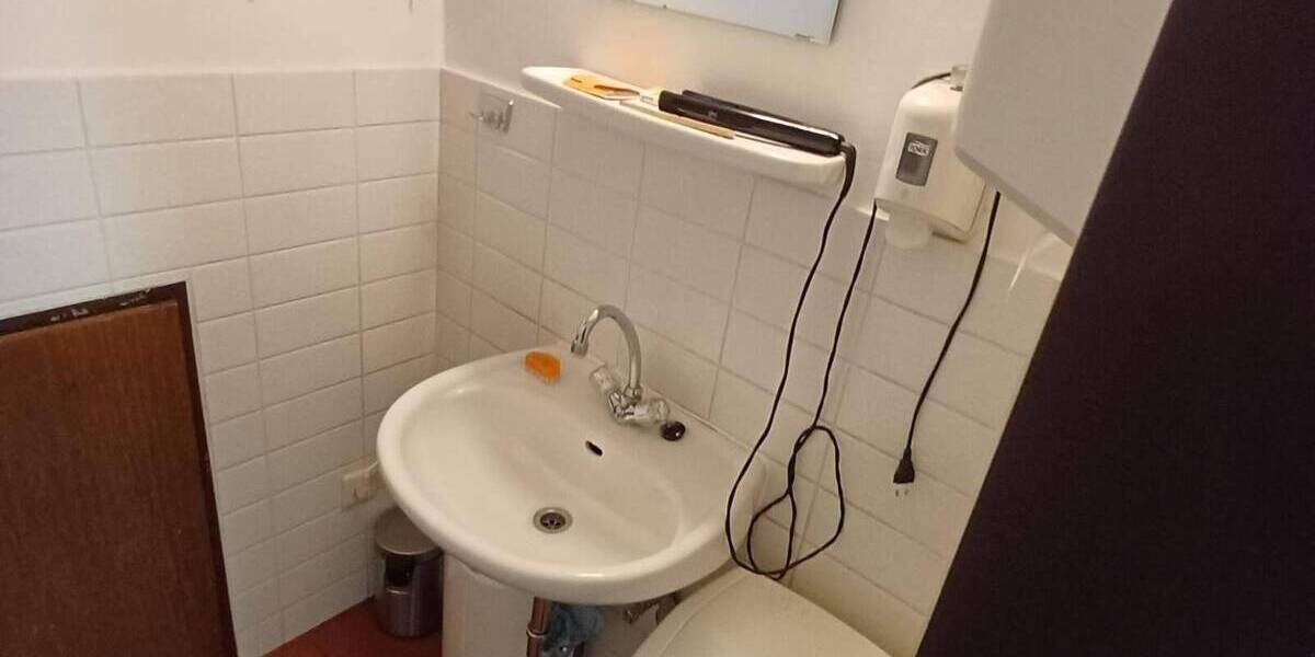 Gewerbeobjekt Lemgo - 5 Zimmer, 150 m&sup2;, 900&euro; | Angebot:25745554