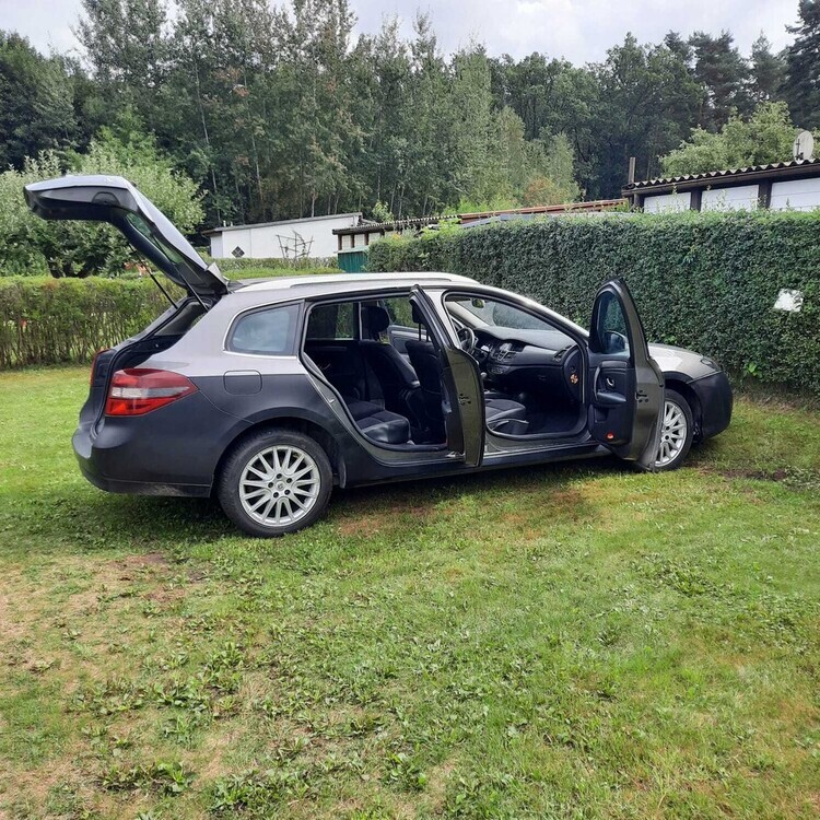Renault Laguna Grandtour 203.000 km 4.500 € Görlitz 02826
