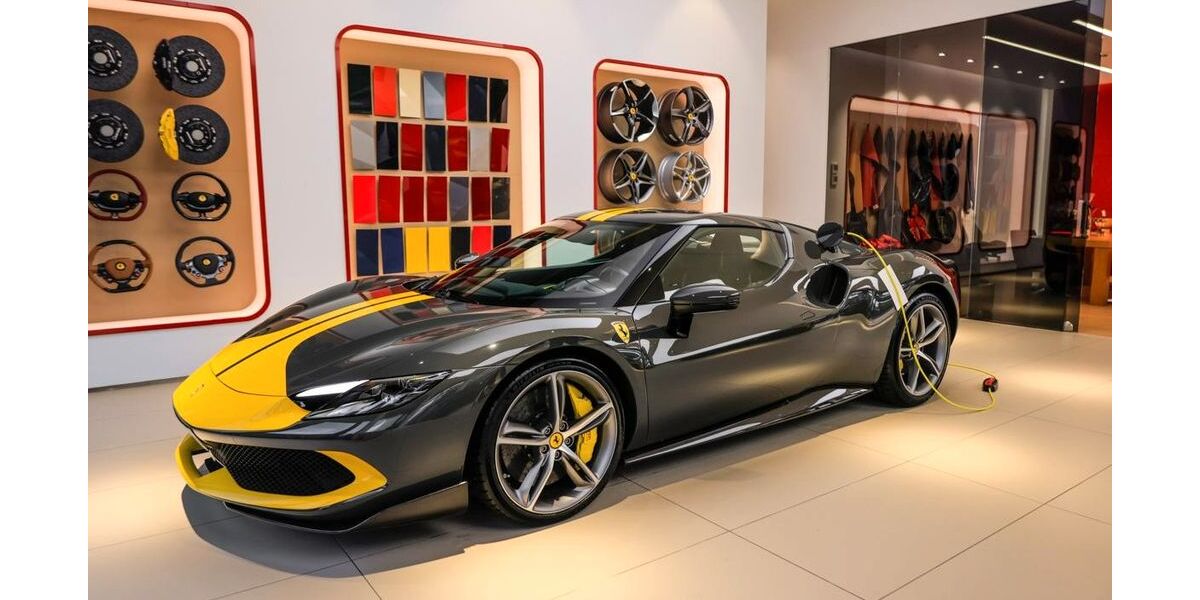 Ferrari 296 GTB 15.100 km 265.000 &euro; Frankfurt 60314