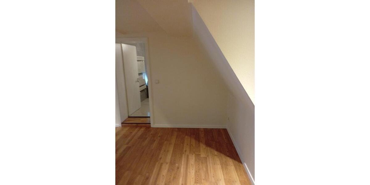 Etagenwohnung Naumburg (Saale) - 3 Zimmer, 65 m&sup2;, 450&euro; | Angebot:25579463