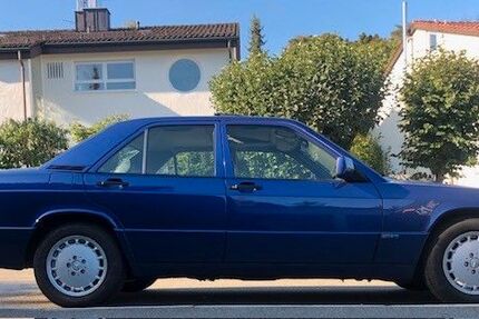 Mercedes-Benz 190 153.000 km 20.700 € Leonberg 71229