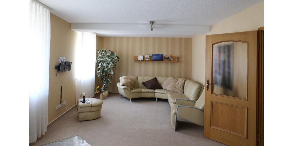 Reihenhaus Apolda - 9 Zimmer, 200 m&sup2;, 375.000&euro; | Angebot:22986914