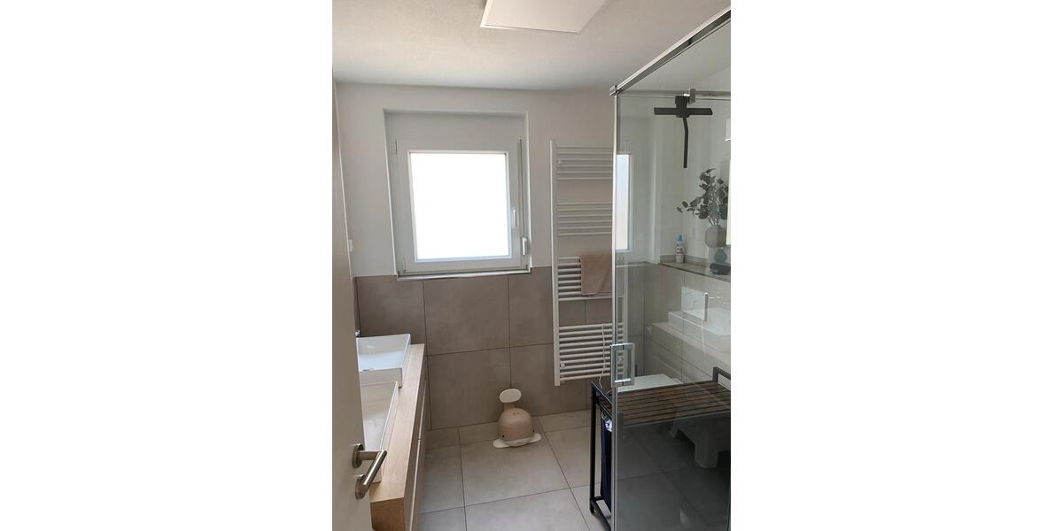 Etagenwohnung Birkenfeld - 3 Zimmer, 76 m&sup2;, 900&euro; | Angebot:26041275