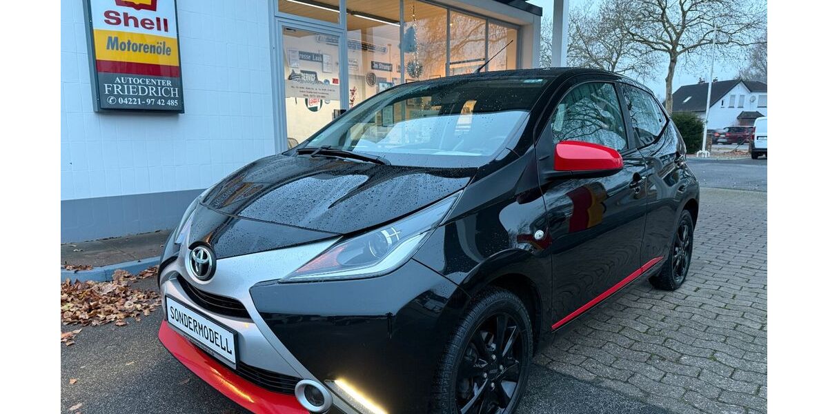 Toyota Aygo (X) 75.000 km 8.950 &euro; Delmenhorst 27751