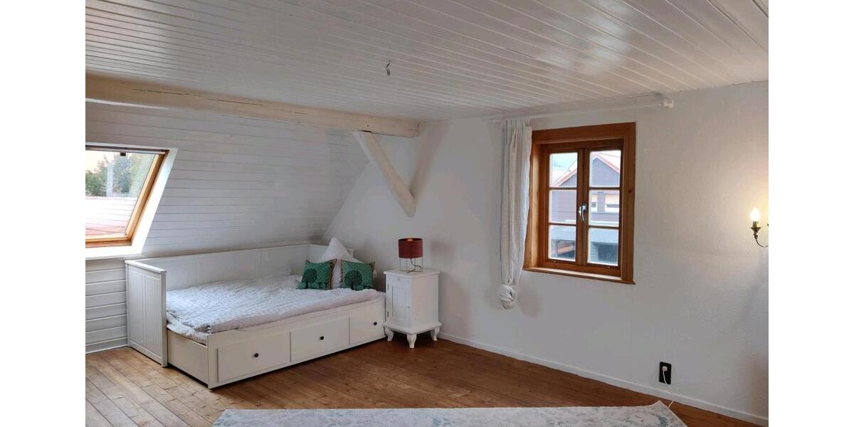 2,5 Zimmer Wohnung mit grossen Garten zimmer