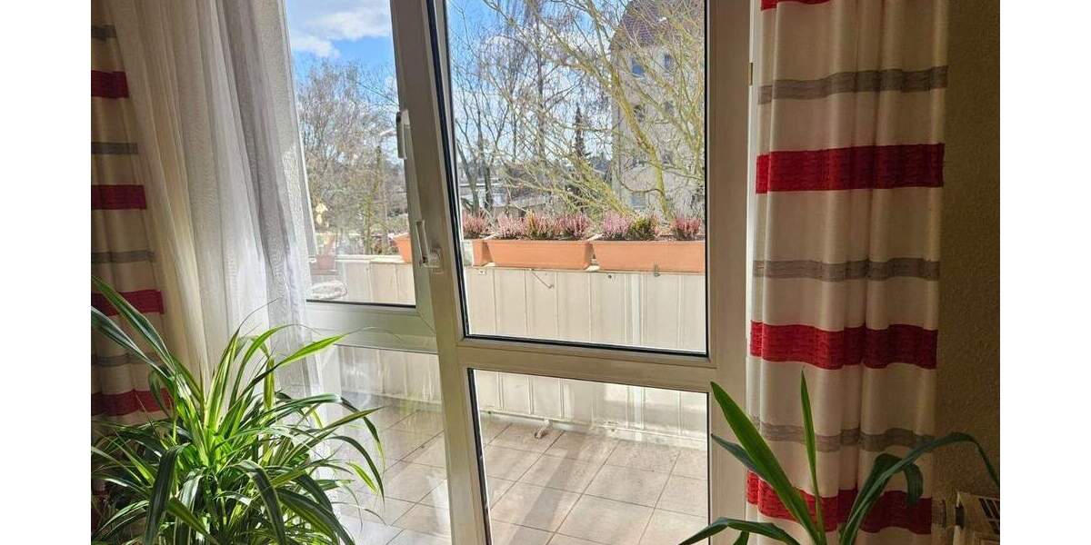 Etagenwohnung Halle Damaschkestraße - 3 Zimmer, 60 m&sup2;, 109.000&euro; | Angebot:25780029