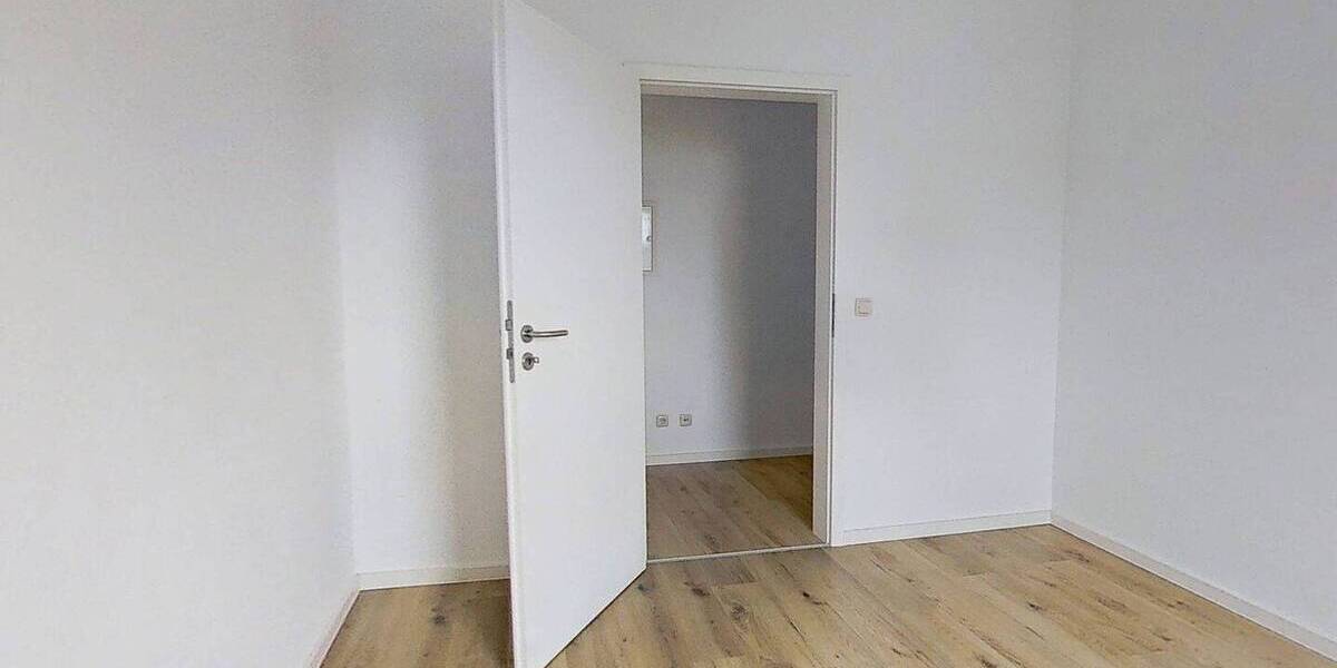 Etagenwohnung Bückeburg - 5 Zimmer, 102 m&sup2;, 950&euro; | Angebot:26902492