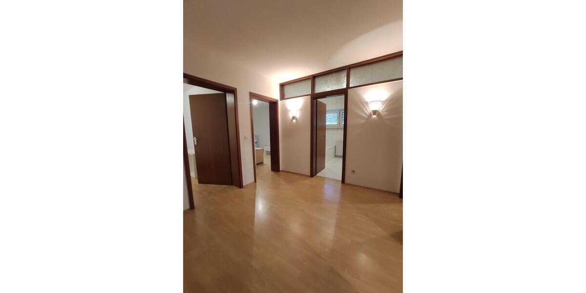 Doppelhaushälfte Offenbach am Main Bürgel - 8 Zimmer, 250 m&sup2;, 2.300&euro; | Angebot:22243715