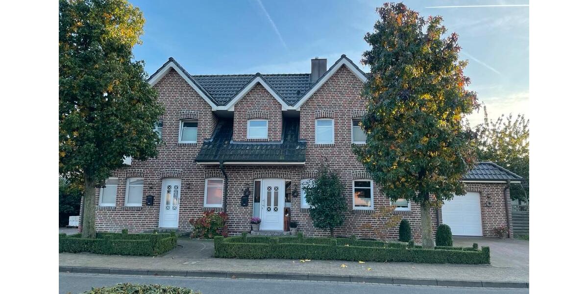 Einfamilienhaus Bösel - 12 Zimmer, 300 m&sup2;, 579.000&euro; | Angebot:27120550