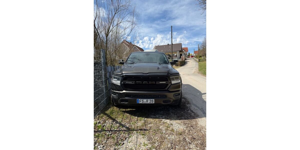 Dodge RAM 112.764 km 39.999 &euro; Rudelzhausen 84104