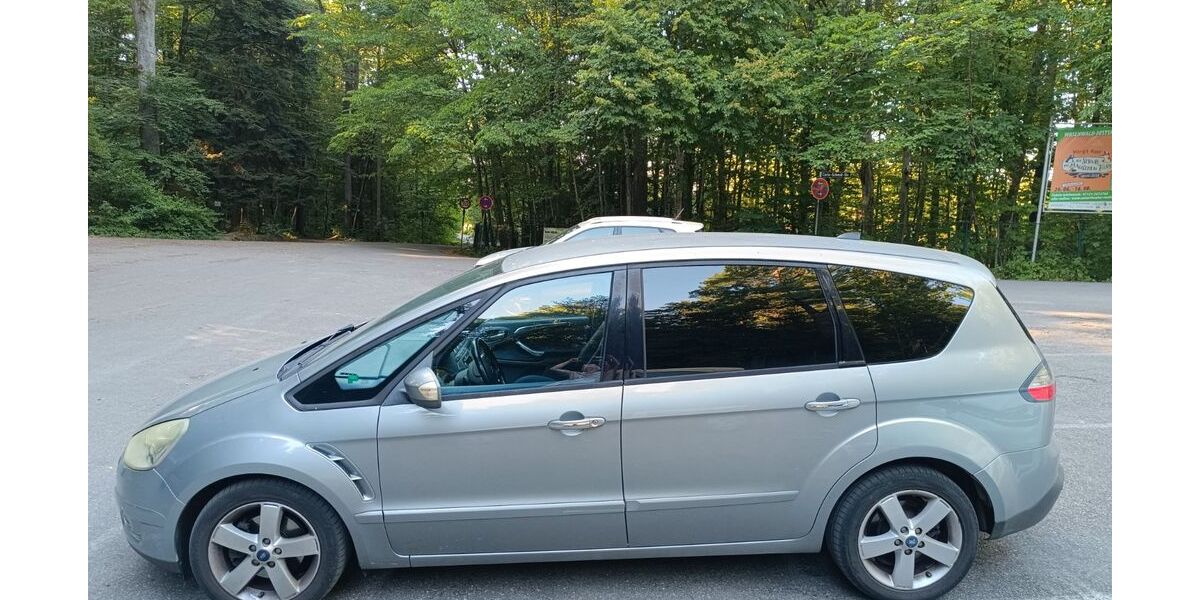 Ford S-Max 267.000 km 1.800 &euro; Reutlingen 72762