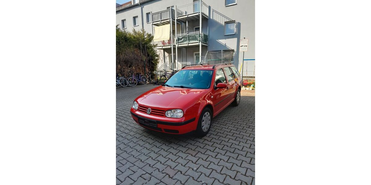 VW Golf 220.000 km 1.950 &euro; Augsburg 86167