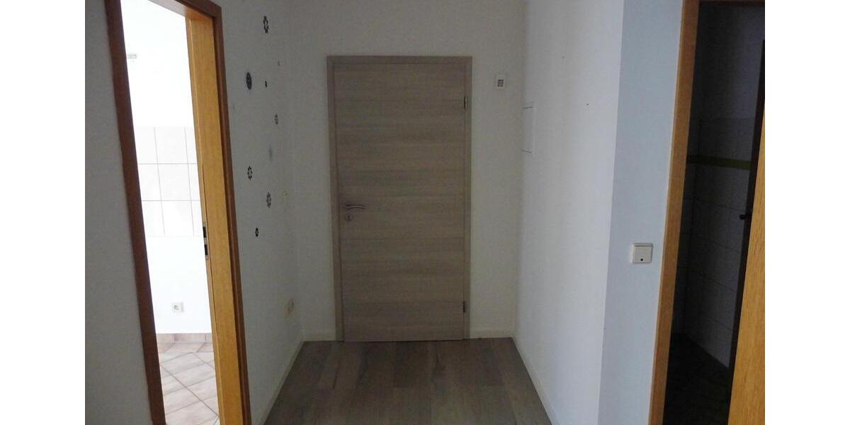 Erdgeschoßwohnung Bad Bibra - 2 Zimmer, 55 m&sup2;, 300&euro; | Angebot:21580075