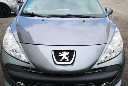 Peugeot 207 156.187 km 2.700 &euro; Manching 85077