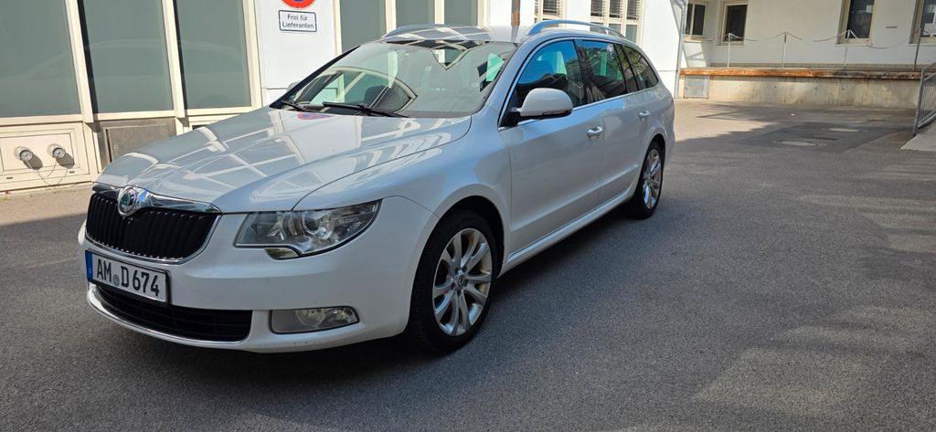 Skoda Superb 304.000 km 4.450 &euro; Amberg 92224