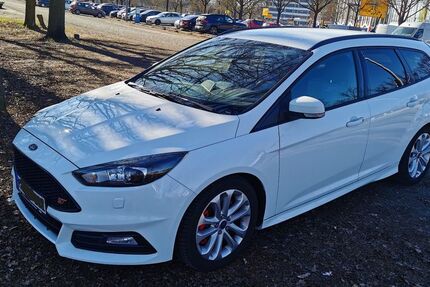 Ford Focus 78.000 km 17.000 &euro; Kassel 34117