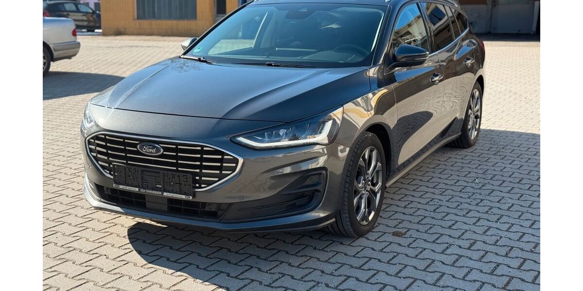 Ford Focus 107.000 km 12.800 &euro; Chemnitz 09116