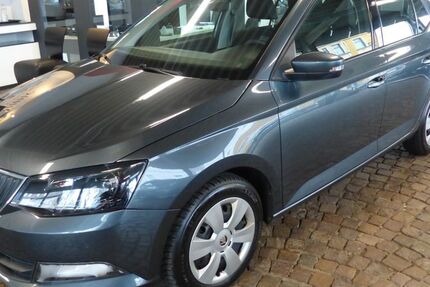 Skoda Fabia 117.585 km 10.850 &euro; Gelsenkirchen 45888