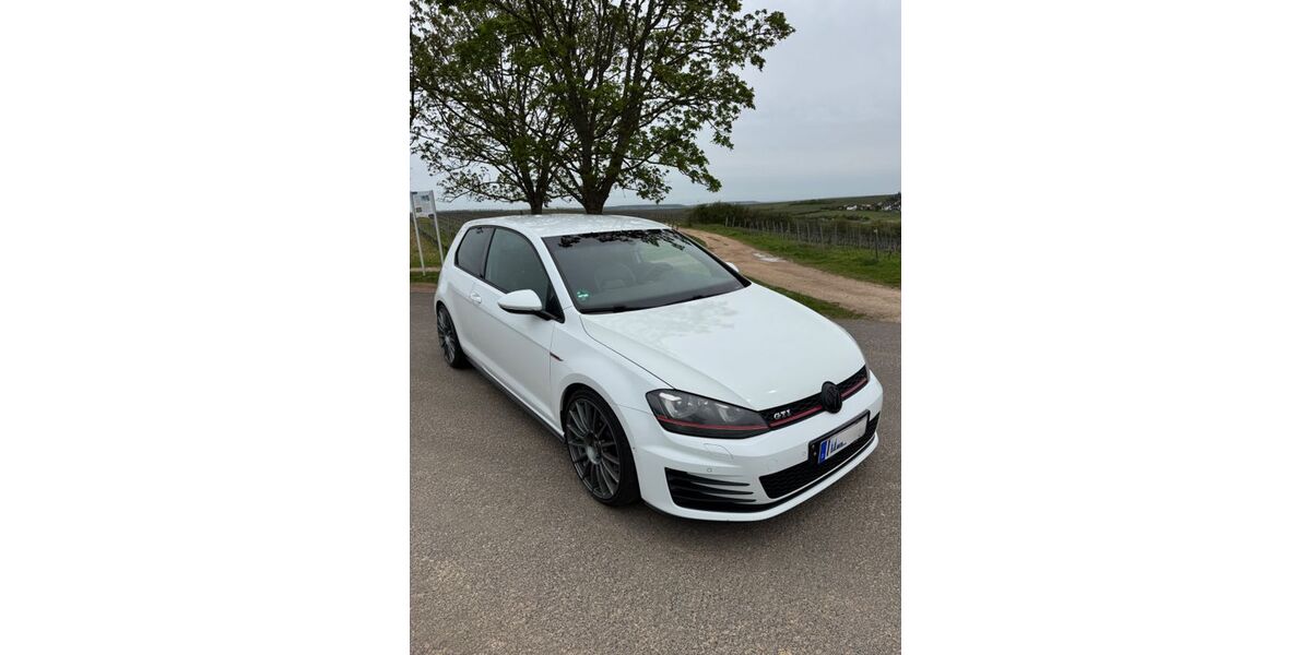VW Golf 180.000 km 11.990 &euro; Rümmelsheim 55452