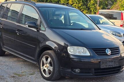 VW Touran 272.000 km 1.499 &euro; Ettlingen 76275