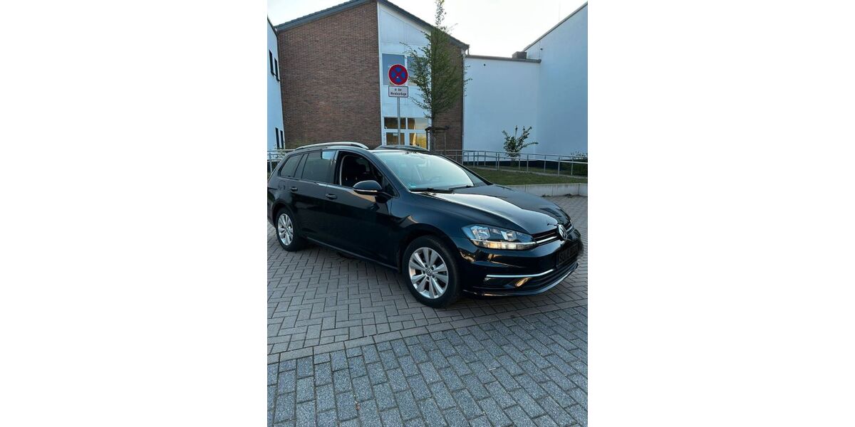 VW Golf 131.100 km 11.900 &euro; Hennef 53773