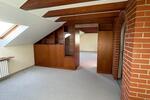 Dachgeschoßwohnung Ochsenfurt - 2.5 Zimmer, 75 m&sup2;, 690&euro; | Angebot:25756846