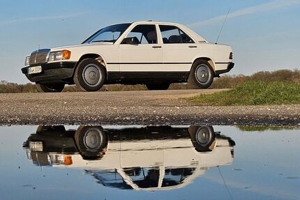 Mercedes-Benz 190 213.000 km 5.200 &euro; Quakenbrück 49610